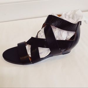 SOFT black sandals